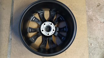R17 5x114,3 mm ALU disky antracitovo-leštené - 4