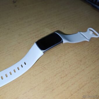 Predám Fitbit Charge 6 - 4