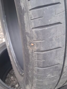 Pirelli P Zero 275/40R20 - 4