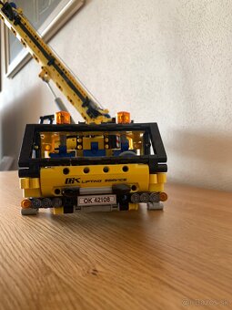 Lego technic Mobilný Žeriav - 4