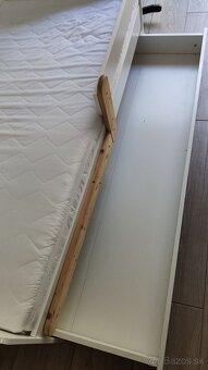 Darujem detskú postielku s matracom - 4