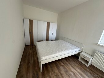 Ponúkam Vám na prenájom 2 izbový byt s balkónom na 1.poschod - 4