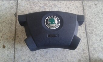 Palubná doska,airbagy,volant Škoda Fabia 1 - 4