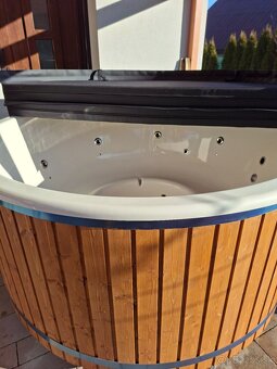 Kúpacia kaďa / vírivka v plnej výbave / termokryt v cene - 4