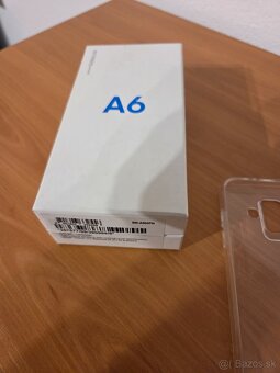 Predám  samsung  A6 - 4