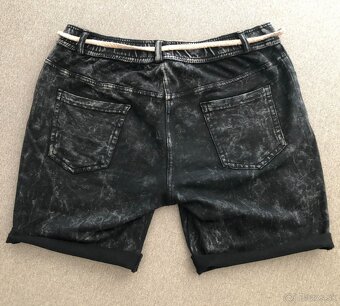 Kraťasy adidas, veľkosť S - 4