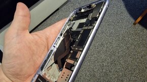 Apple iPhone 11 na diely - 4