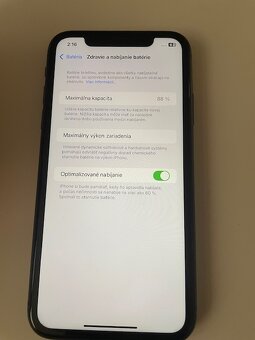 Krásny Iphone 11 64GB batéria 88 percent - 4