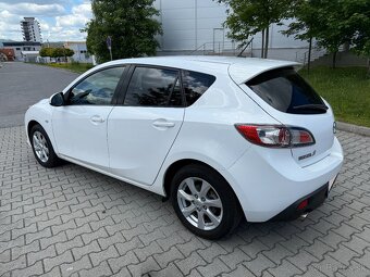 Mazda 3 1.6 DOHC Hatchback - 4
