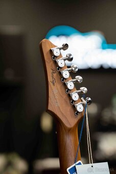 Ibanez AZS2200F-STB - 3,47kg - 4