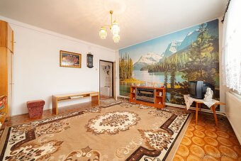 4-izbový rodinný dom s veľkým pozemkom a garážou – Borský Mi - 4