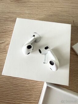 AirPods 3 generácie - 4