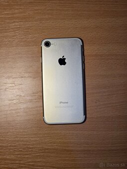 Apple iPhone 7 Gold - 4