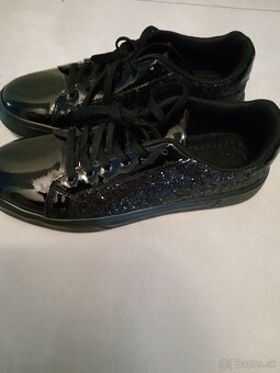 Čierne lesklé tenisky - 4