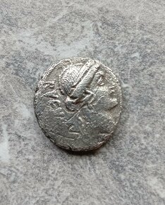 Rímska antická minca denarius Republika - Rufus 46 p.n.l. - 4