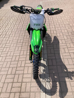 Kawasaki KXF 250 (2016) - výborný stav - 4