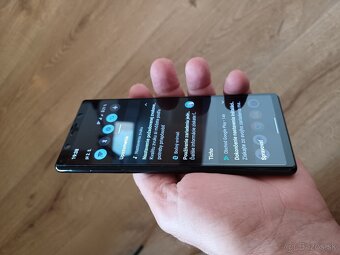 Predám krásný a plne funkčný Sony Xperia 10 IV - 4