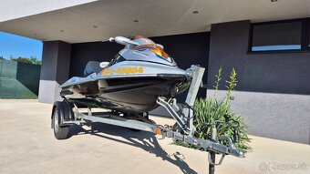 Vodný skúter Sea-Doo RXT 255 - 4