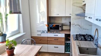 Na predaj 2 izbovy byt na sidlisku III - 4