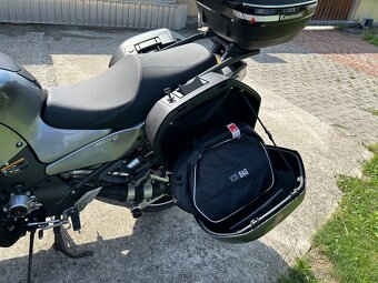 Kawasaki GTR 1400 Akrapovic - 4
