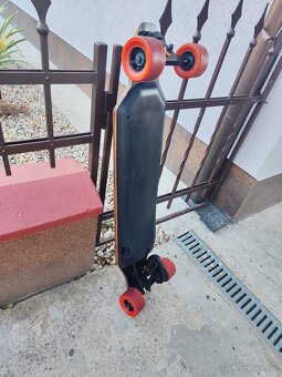Predám elektrický skateboard - 4