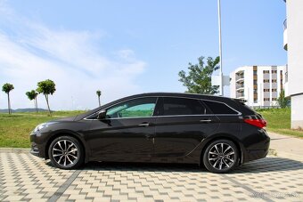 Hyundai i40 CW 1.7 CRDi Premium A/T,1.Majiteľ,kupované SR - 4