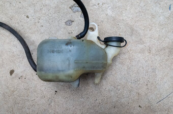 Honda CBR600 F4i (2001–2006) – Ľavá stúpačka, drobnosti - 4