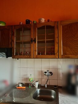 Kuchynská linka s rohovým regálom - 4