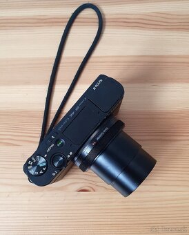 Sony Cyber-shot RX100 IV - 4