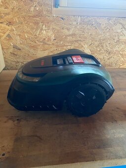 Robotická kosačka BOSCH Indego XS300 - 4