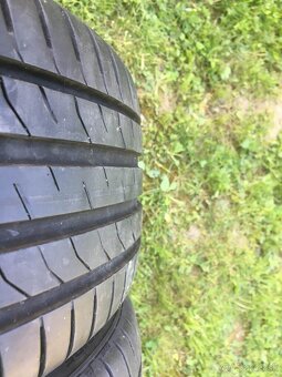 Predám pneumatiky 195/45 R16 3x Nexen Nfera + 1x Barum - 4