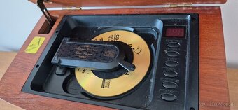 Radio s CD, USB - 4