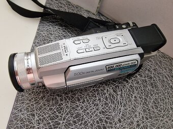 Stredne veľká kamera Panasonic. MiniDV. Funkčná. - 4