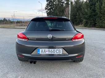 VW Scirocco 2.0 TSI 147 kW, automat DSG — športové kupé - 4