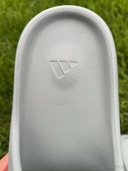 Yeezy Slide Mint 44.5 - 4