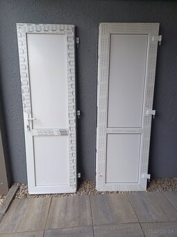Plastove vchodove dvere - 4