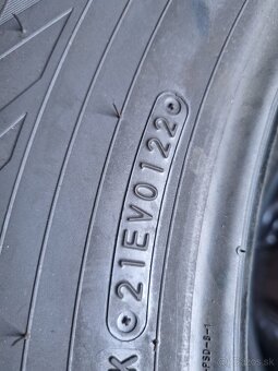TOYO TIRES PROXES 235/65 R18 DOT-0122 - 4