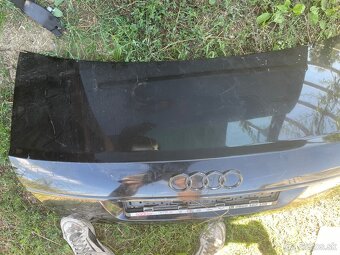 Predma kufor z Audi a6c6 - 4