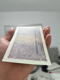 10 kčs z roku 1927 - 4