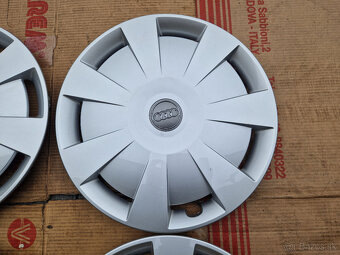 R16 puklice audi r16 kryty kol disku 16 Puklice Audi - 4