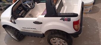Ford Ranger 4x4 elektrické autíčko - 4