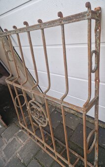 Staré kované okenné mreže (2 ks) - 4