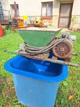 Elektrický mlynček na hrozno - 4