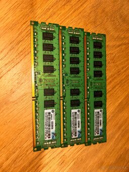 3x 2GB DDR3 ECC RAM Samsung pre servery (PC3-10600R) - 4