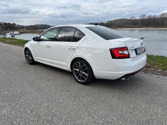 Octavia RS 180kw 2019 - 4