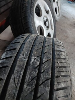 Predám letné pneumatiky 215/55 16R - 4