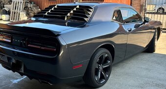 Dodge Challenger 5,7 Hemi - 4