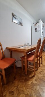 Masívny rozťahovací stol + stoličky - 4