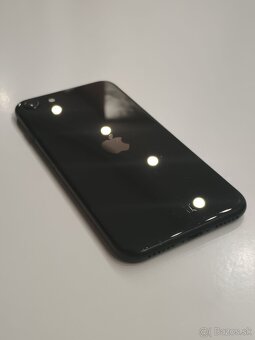 Apple iPhone SE 2020 64GB black - 4