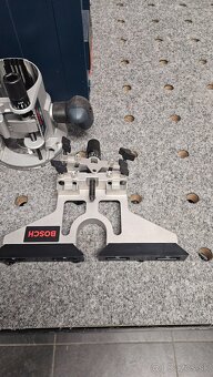 Horná fréza Bosch GOF 1600 CE - 4